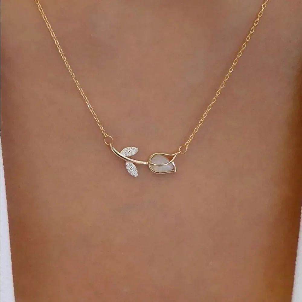 Rose necklace M999